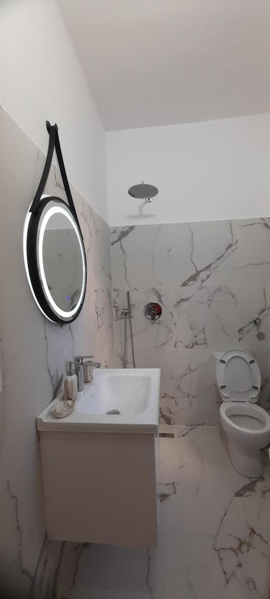 דורס Villa Kurti חדר תמונה